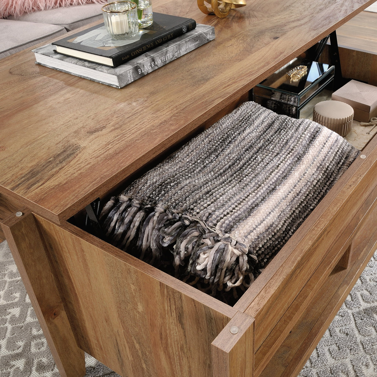 Wood Lift-Top Coffee Table F629