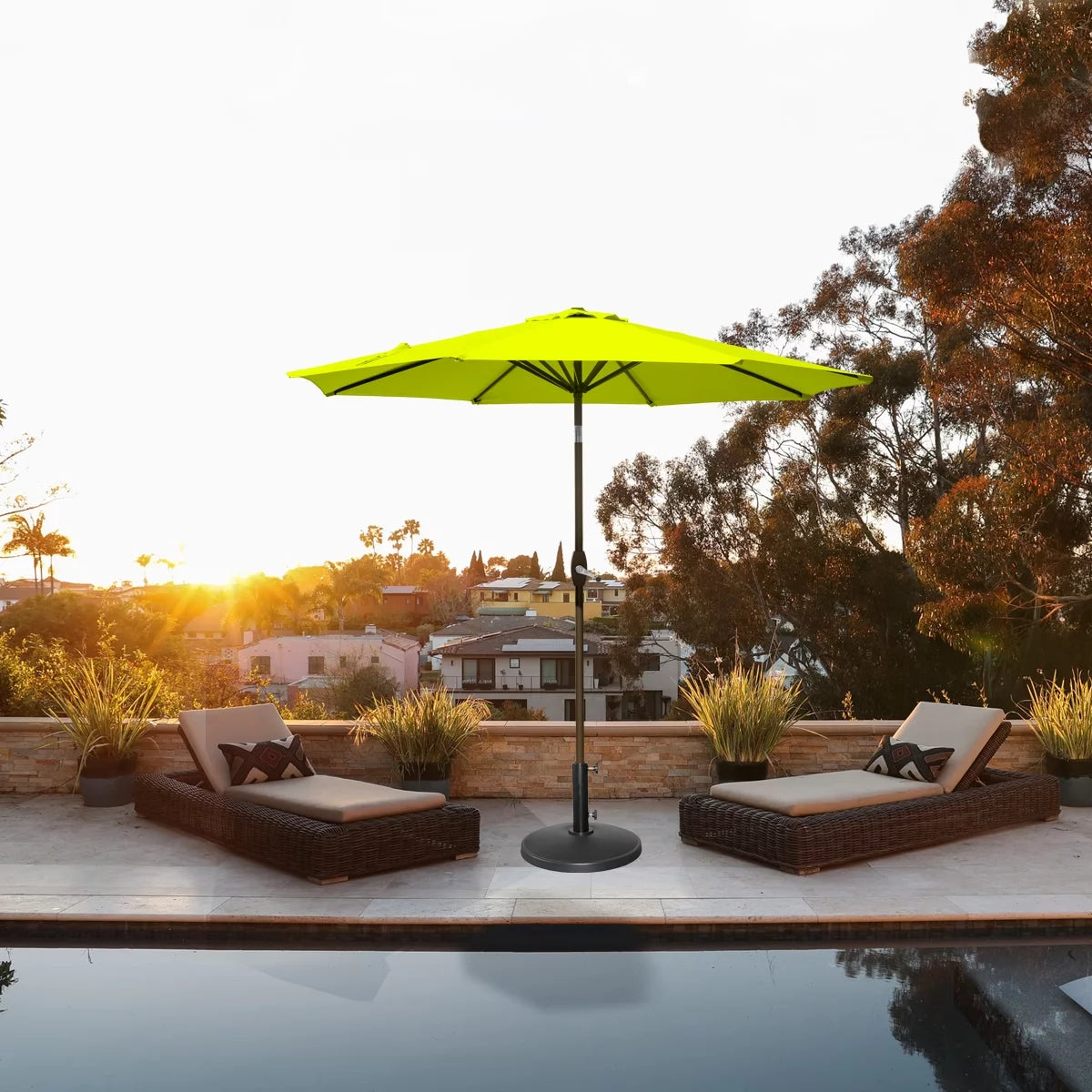 9 Ft Patio Umbrella with Round Resin Base H710