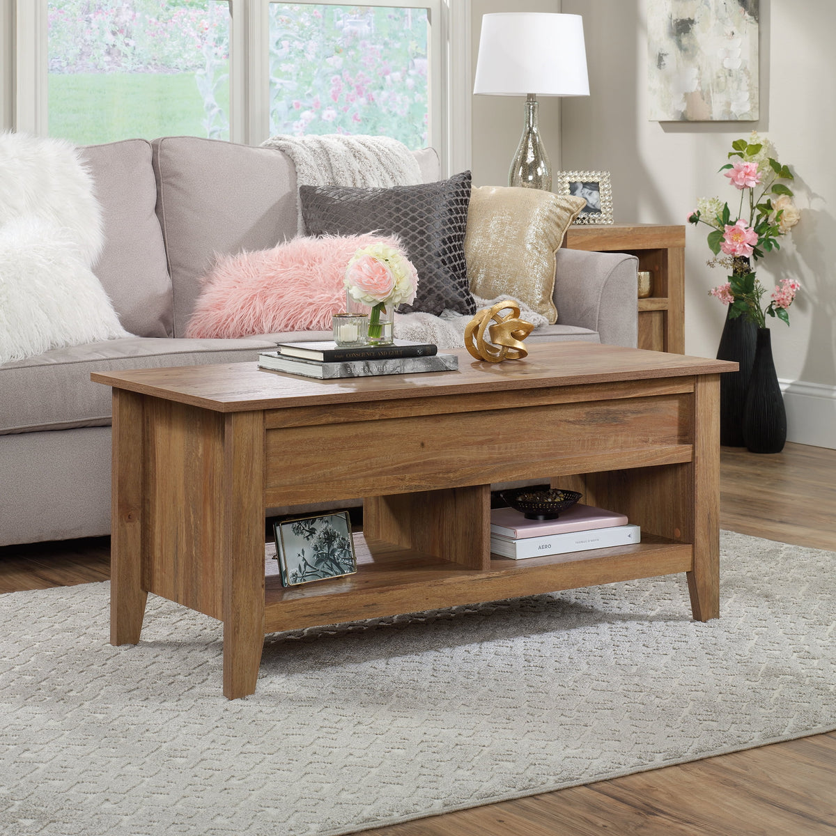 Wood Lift-Top Coffee Table F629