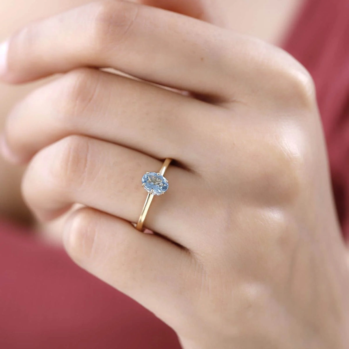 Oval Blue Aquamarine White Diamond 18K Yellow Gold Ring Size 7 D449