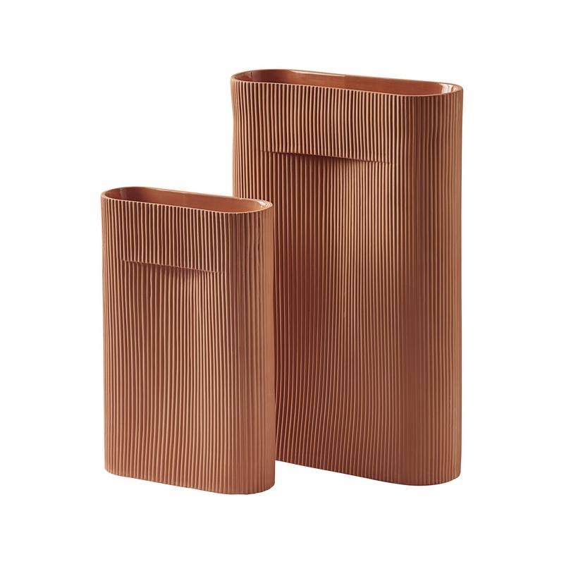 Off-White Vase Q172