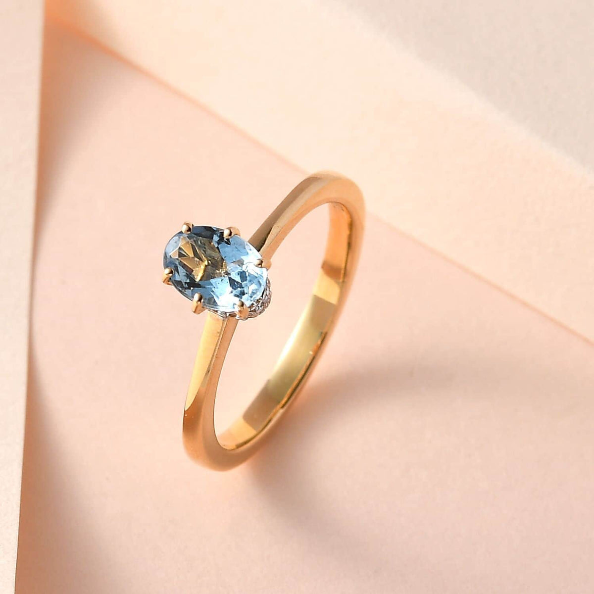 Oval Blue Aquamarine White Diamond 18K Yellow Gold Ring Size 7 D449