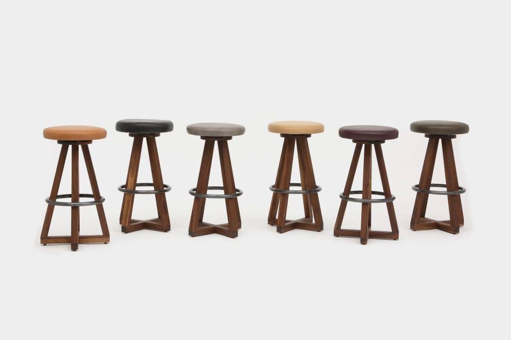 Black Oak Night Blackened Steel Stool V7301